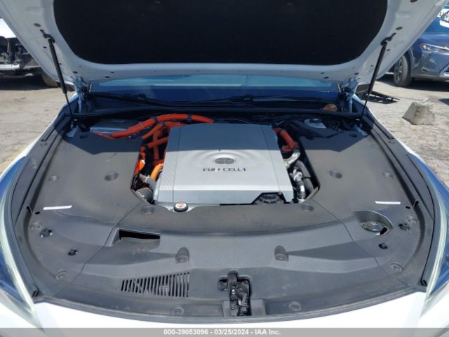 Photo 9 VIN: JTDAAAAA6PA009949 - TOYOTA MIRAI 