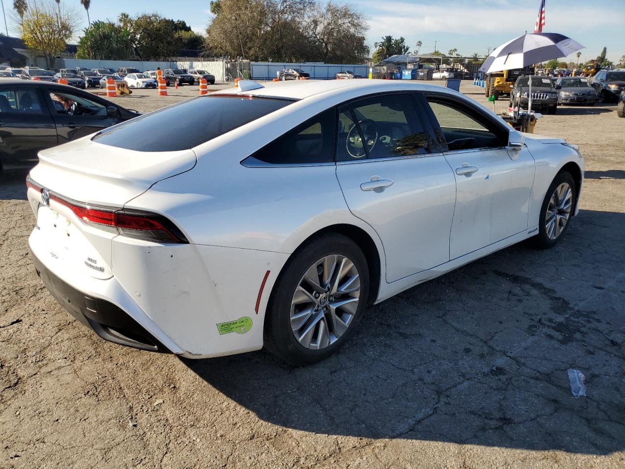 Photo 2 VIN: JTDAAAAA7NA006474 - TOYOTA MIRAI 