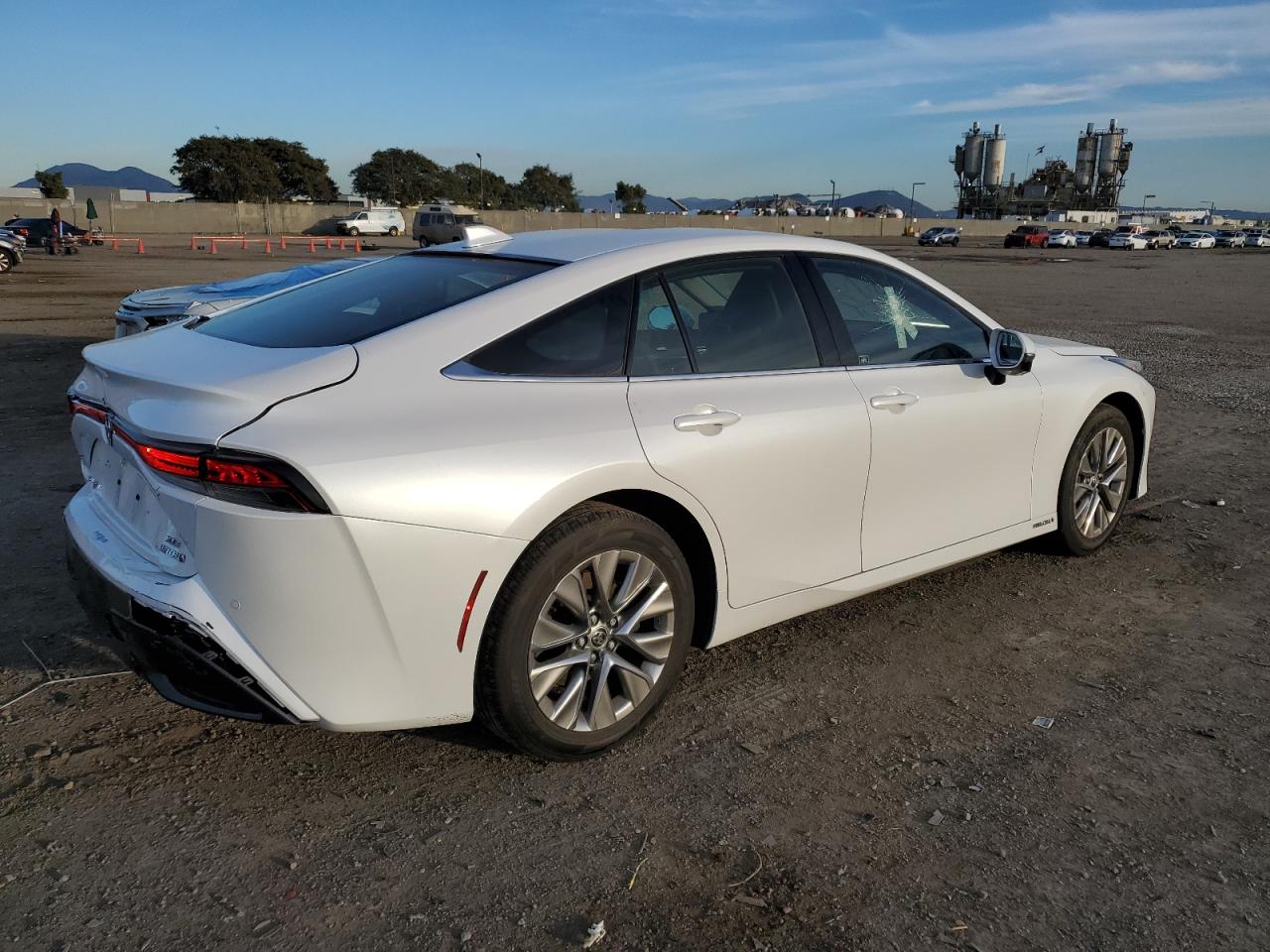 Photo 2 VIN: JTDAAAAA9PA008536 - TOYOTA MIRAI 