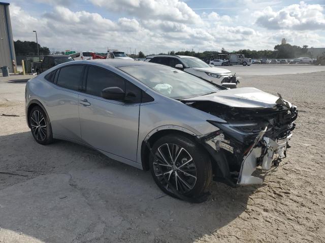 Photo 3 VIN: JTDACAAU0R3020344 - TOYOTA PRIUS LE 