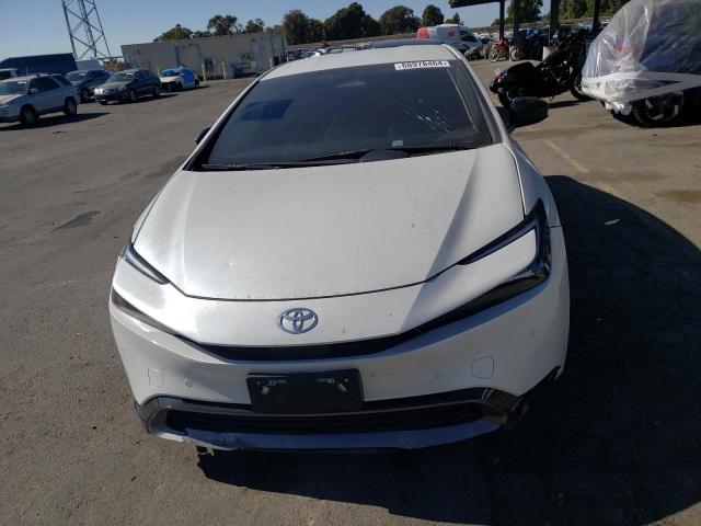 Photo 4 VIN: JTDACAAU1P3007681 - TOYOTA PRIUS LE 