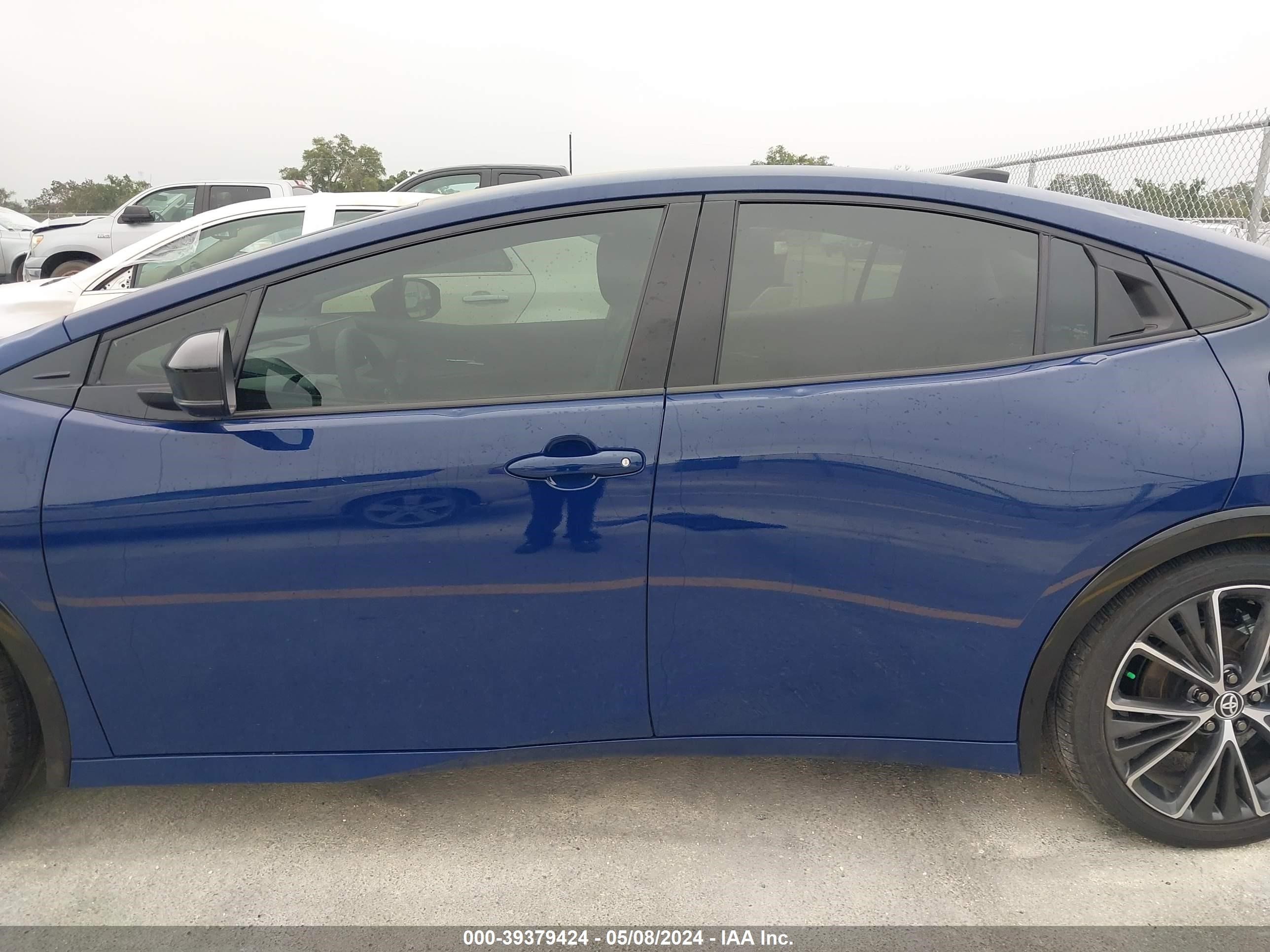 Photo 13 VIN: JTDACAAU2R3016067 - TOYOTA PRIUS 