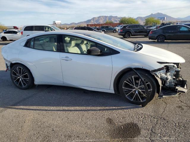 Photo 3 VIN: JTDACAAU2R3018143 - TOYOTA PRIUS LE 