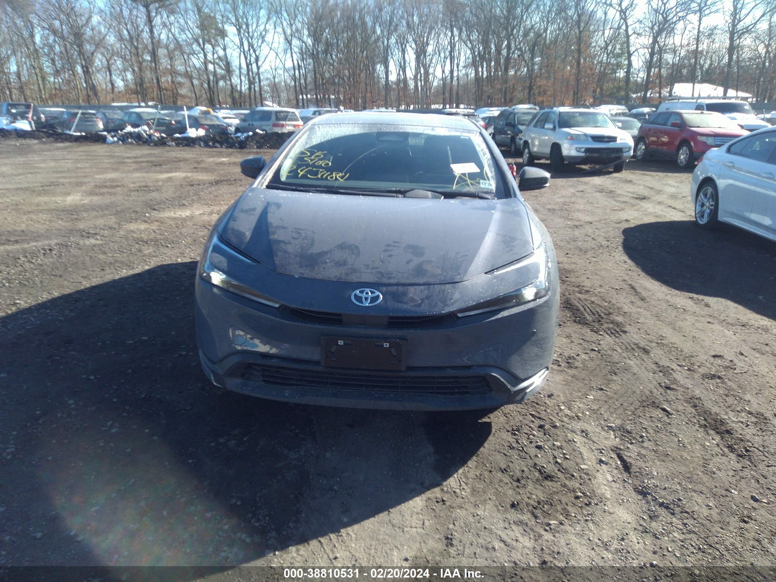 Photo 11 VIN: JTDACAAU5R3022459 - TOYOTA PRIUS 