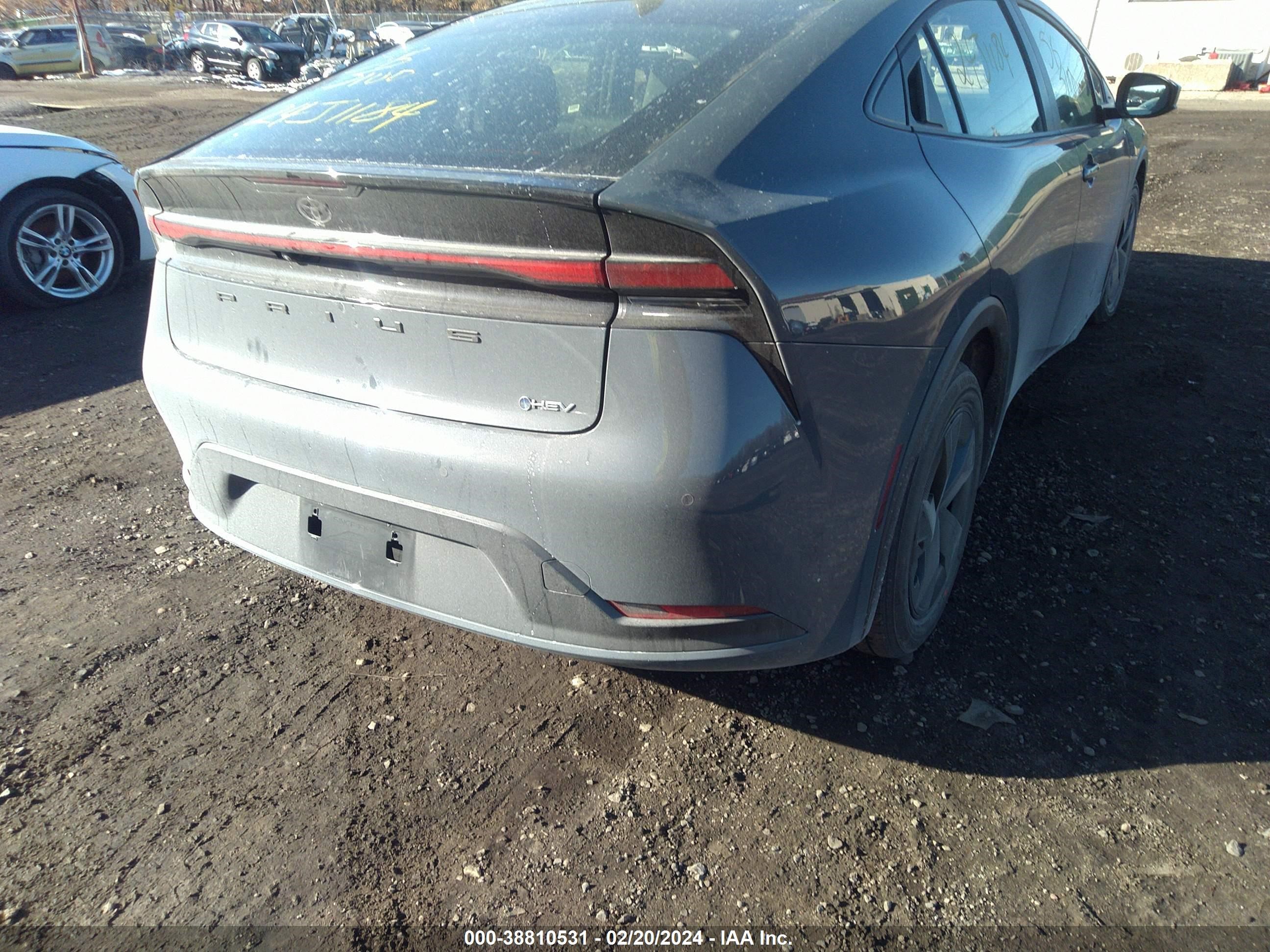 Photo 5 VIN: JTDACAAU5R3022459 - TOYOTA PRIUS 