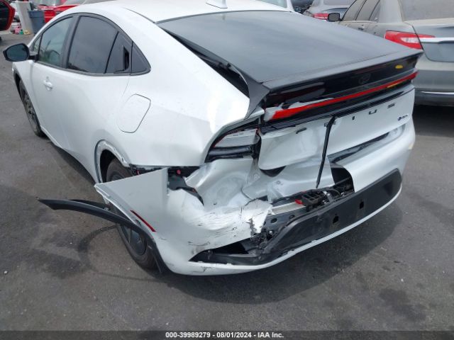 Photo 5 VIN: JTDACAAU8R3026103 - TOYOTA PRIUS 