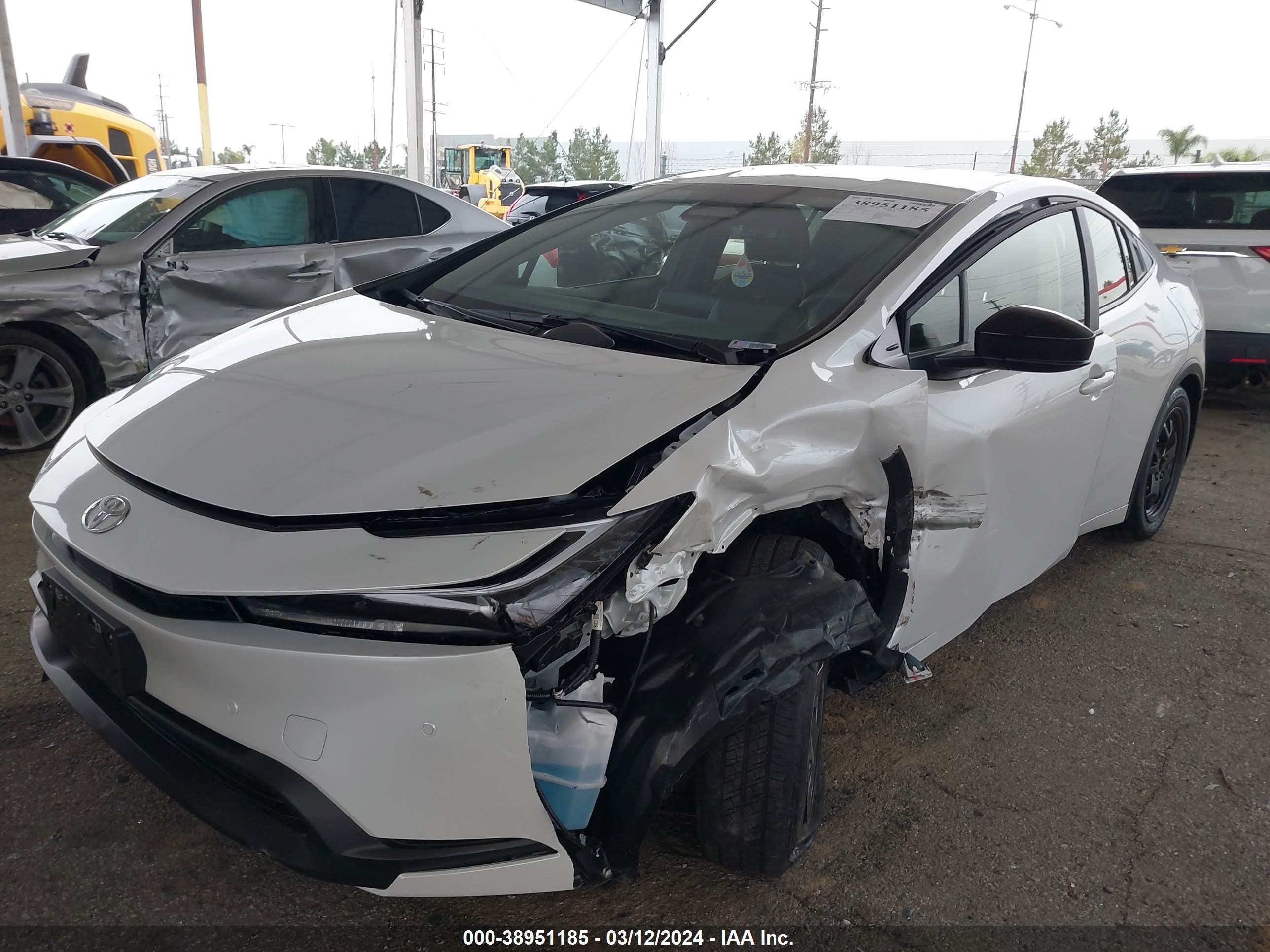 Photo 5 VIN: JTDACAAU9R3018558 - TOYOTA PRIUS 