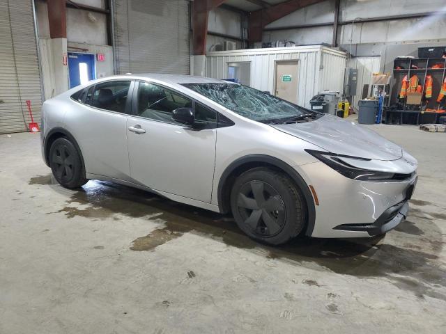 Photo 3 VIN: JTDACAAUXR3026748 - TOYOTA PRIUS LE 