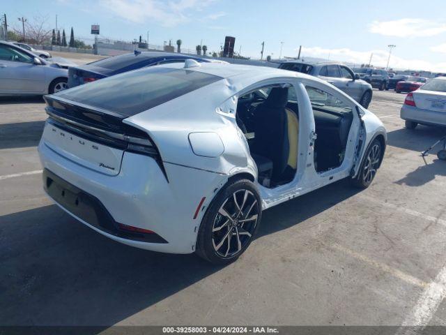 Photo 3 VIN: JTDACACU6R3016148 - TOYOTA PRIUS PRIME 