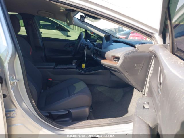 Photo 4 VIN: JTDACACUXP3000970 - TOYOTA PRIUS PRIME 