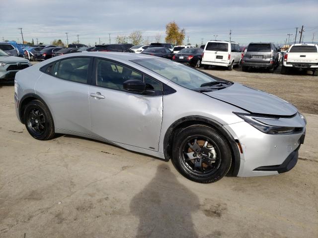 Photo 3 VIN: JTDADABU3P3004504 - TOYOTA PRIUS 