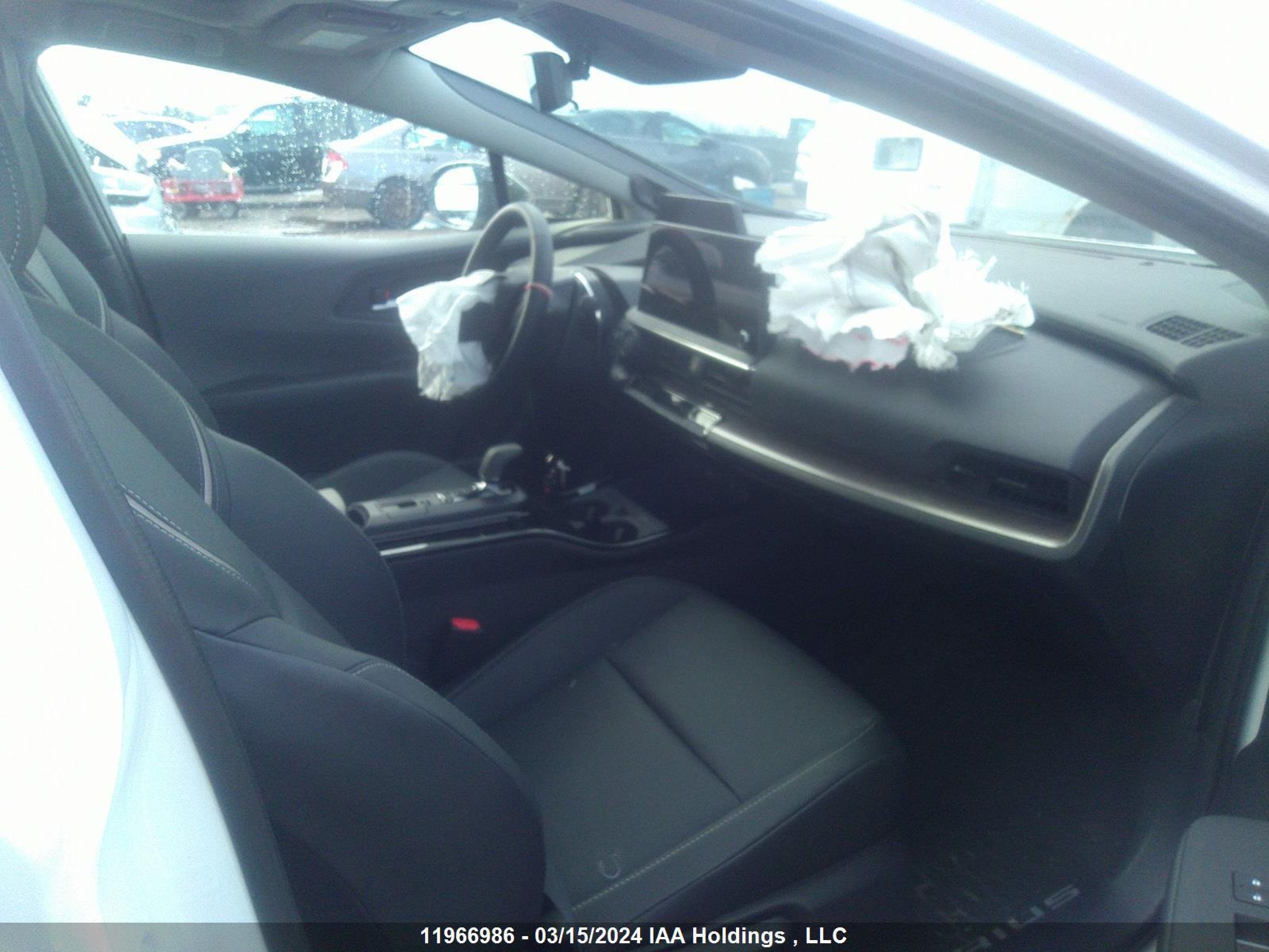 Photo 4 VIN: JTDADABU5R3011831 - TOYOTA PRIUS 