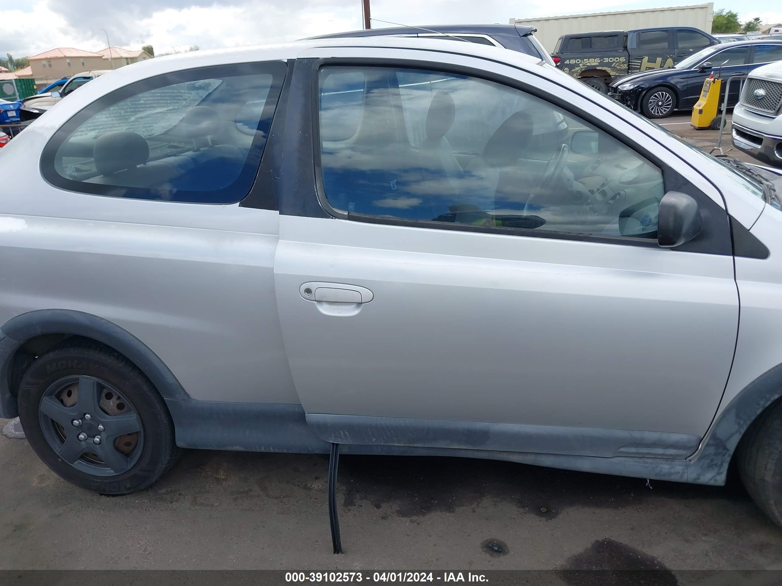 Photo 12 VIN: JTDAT1237Y5002285 - TOYOTA ECHO 