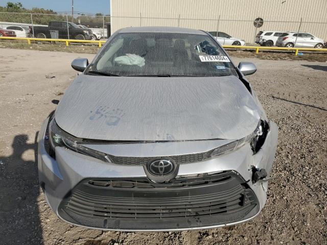 Photo 4 VIN: JTDB4MEEXP3010357 - TOYOTA COROLLA LE 