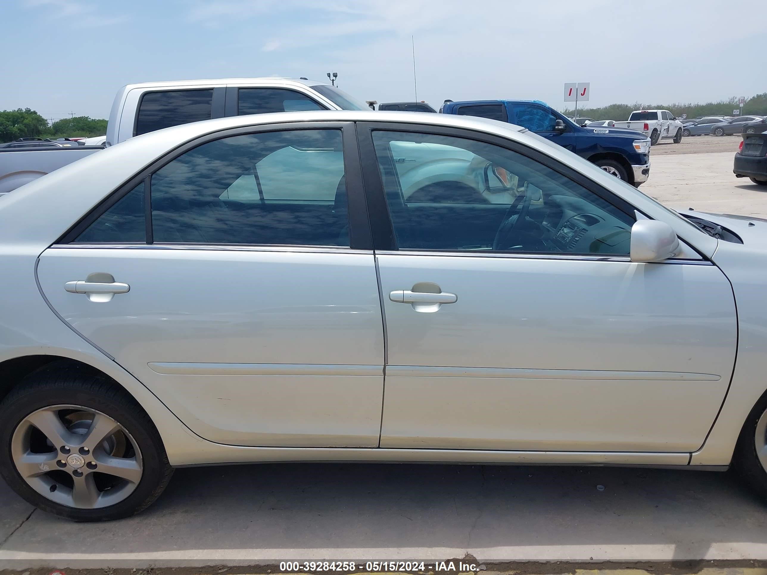 Photo 12 VIN: JTDBA30K650025906 - TOYOTA CAMRY 