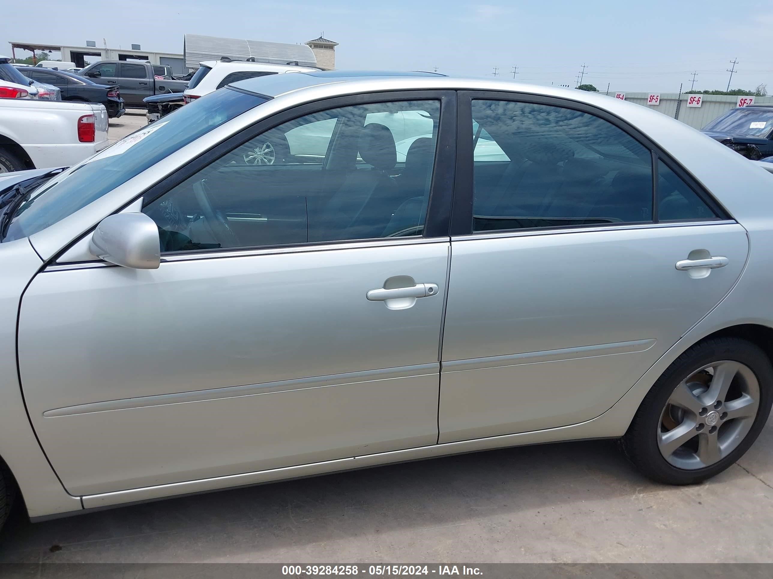 Photo 13 VIN: JTDBA30K650025906 - TOYOTA CAMRY 