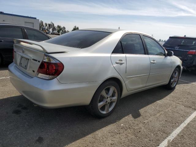 Photo 2 VIN: JTDBA32K550025862 - TOYOTA CAMRY SE 