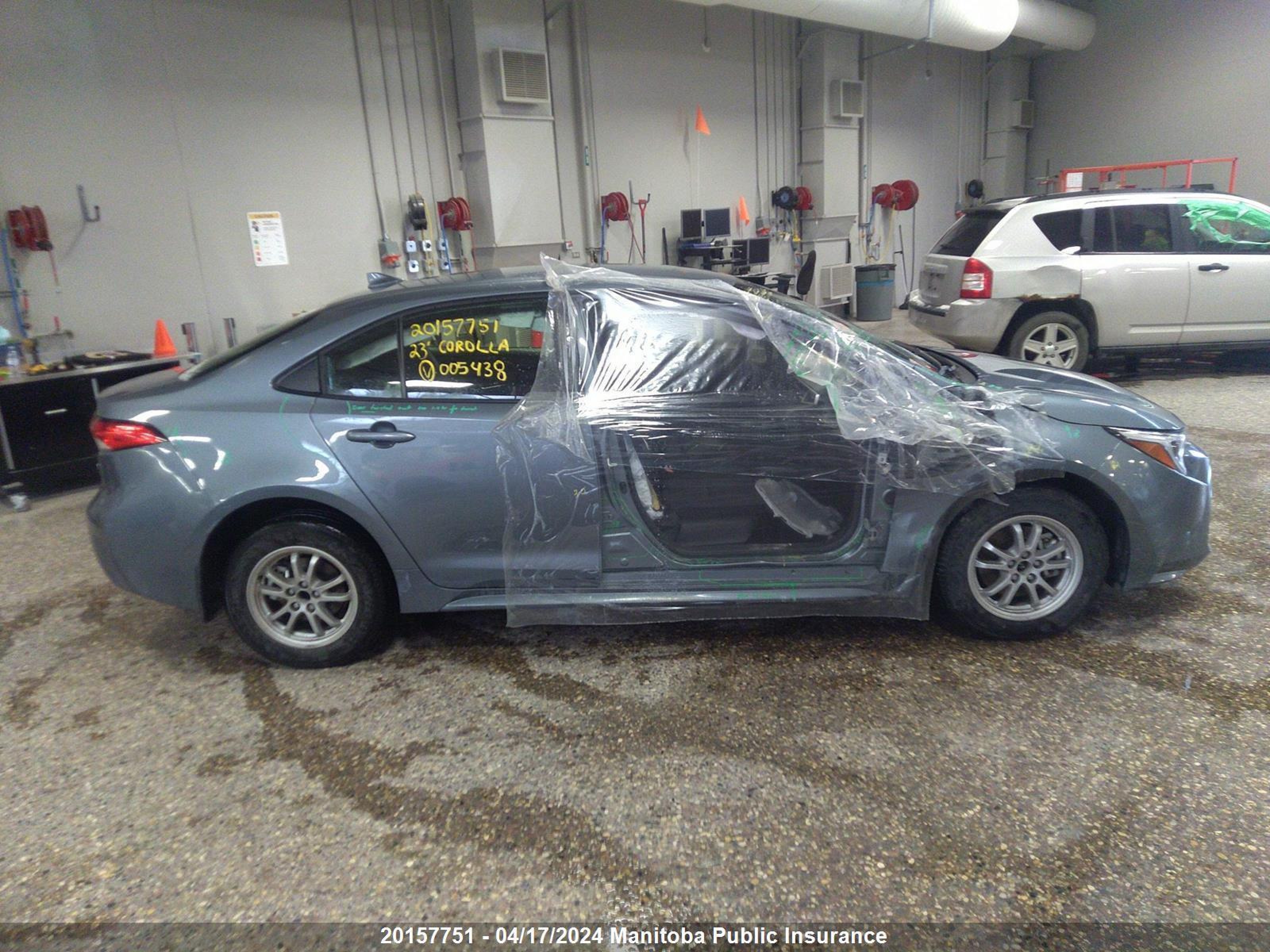 Photo 12 VIN: JTDBCMFE0PJ005438 - TOYOTA NULL 