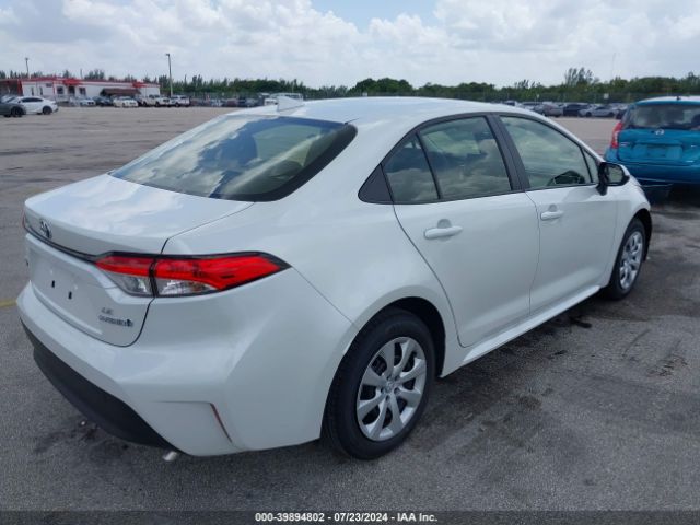 Photo 3 VIN: JTDBCMFE0RJ031850 - TOYOTA COROLLA 