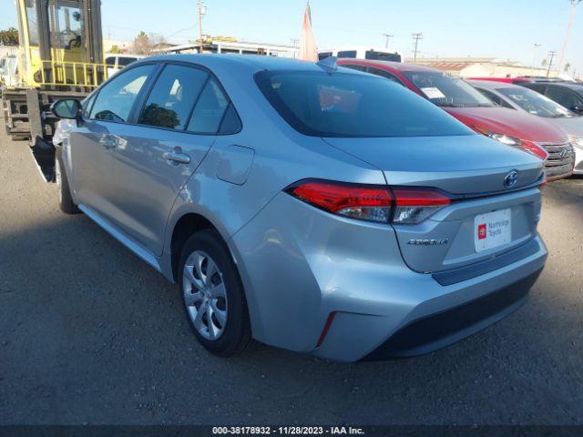 Photo 2 VIN: JTDBCMFE1P3005761 - TOYOTA COROLLA 