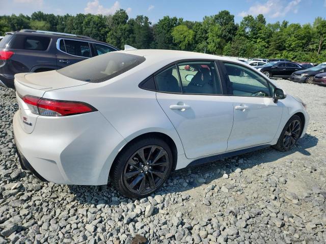 Photo 2 VIN: JTDBCMFE3R3054169 - TOYOTA COROLLA SE 