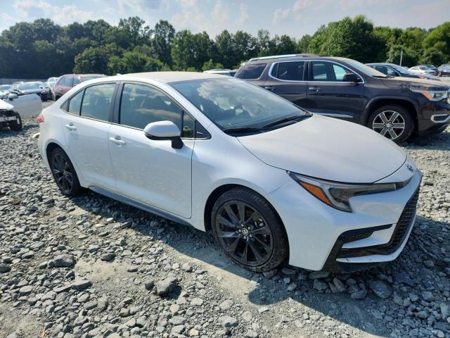 Photo 3 VIN: JTDBCMFE3R3054169 - TOYOTA COROLLA SE 