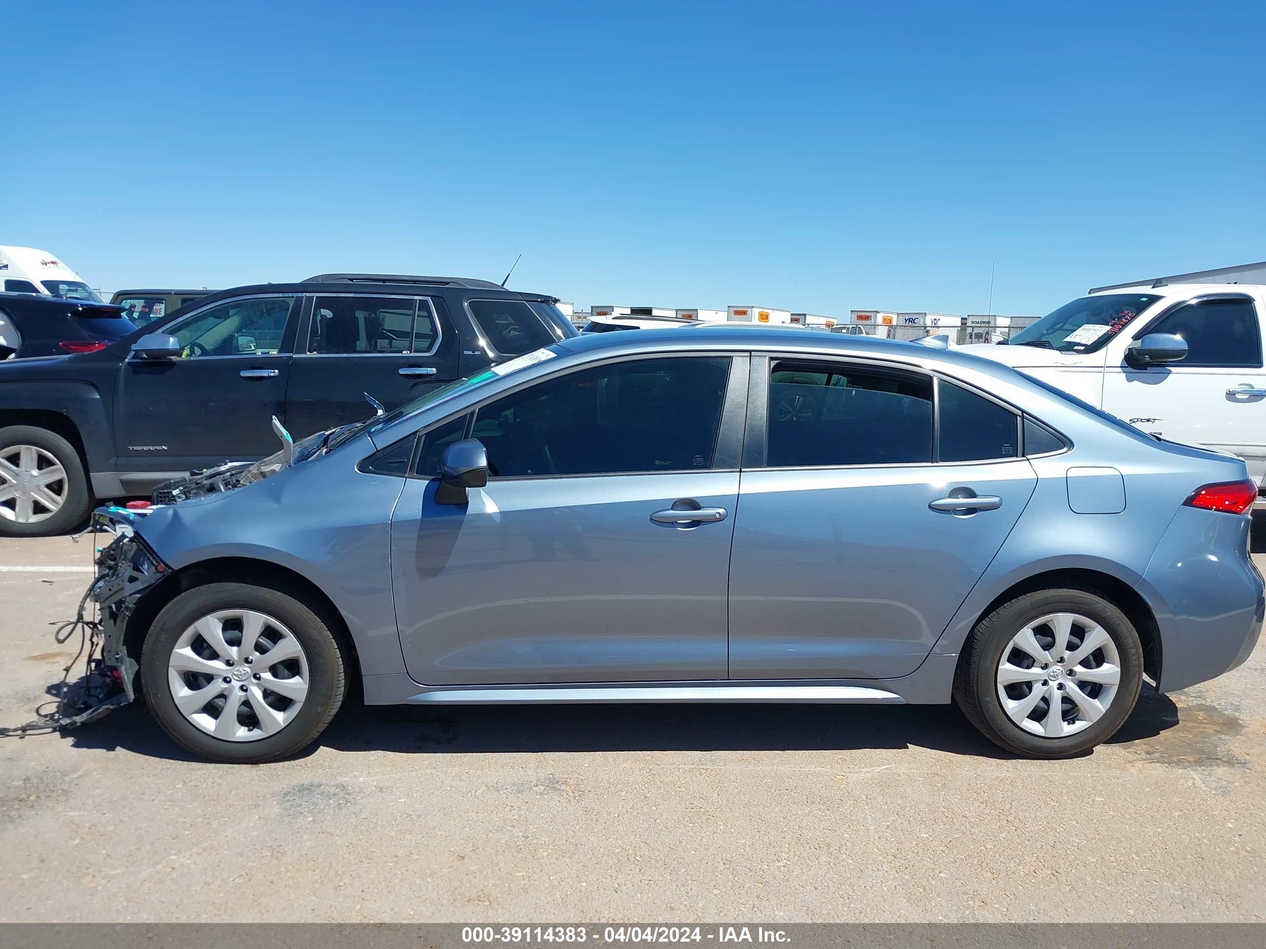 Photo 13 VIN: JTDBCMFE9RJ019177 - TOYOTA COROLLA 