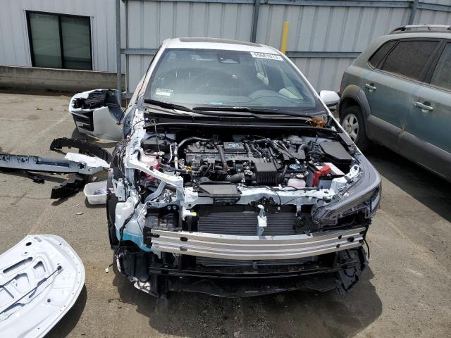 Photo 4 VIN: JTDBDMHE6P3005605 - TOYOTA COROLLA LE 