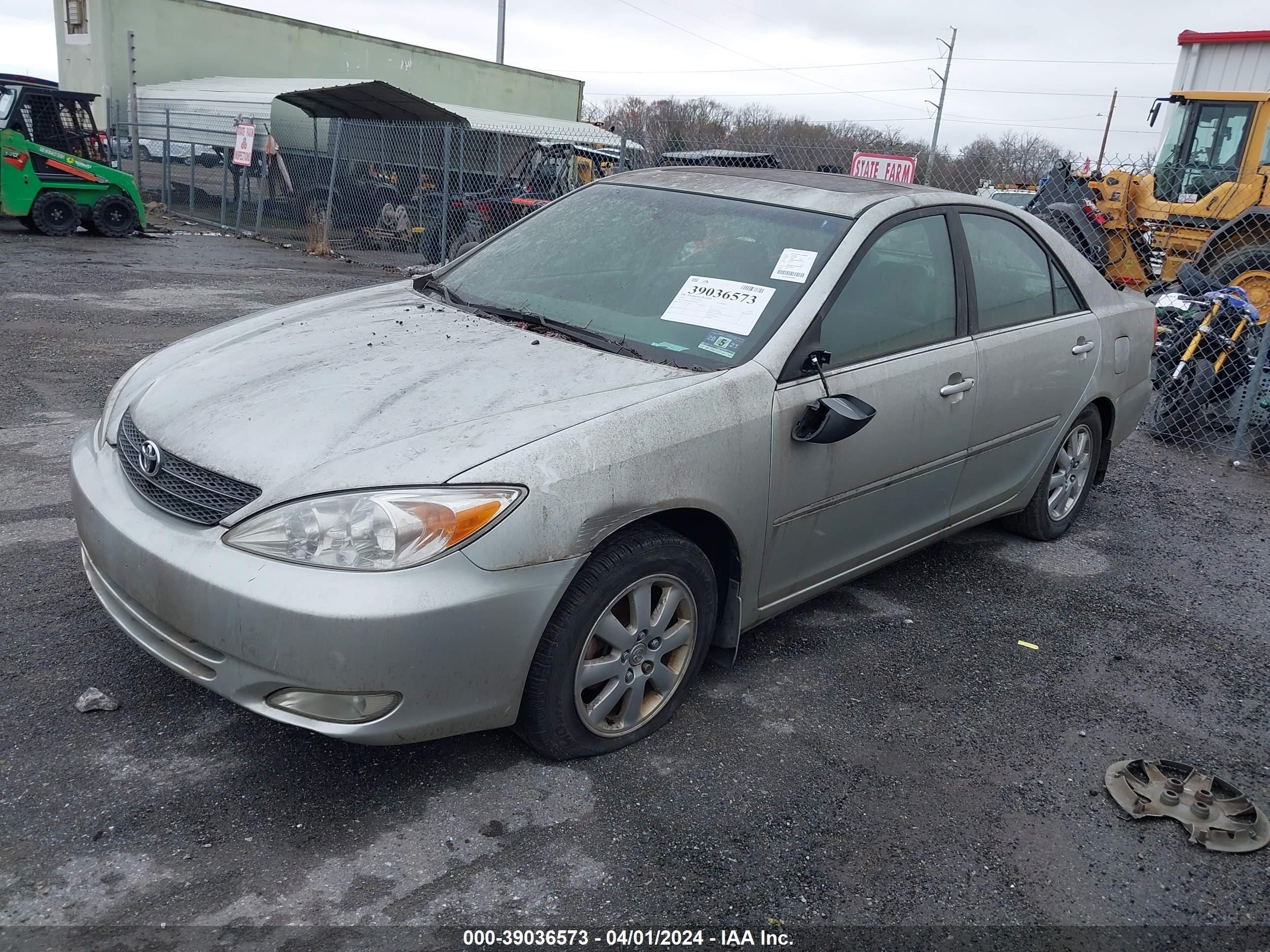 Photo 1 VIN: JTDBE30K030186933 - TOYOTA CAMRY 