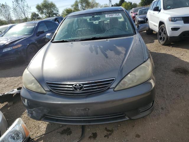 Photo 4 VIN: JTDBE30K163044609 - TOYOTA CAMRY LE 