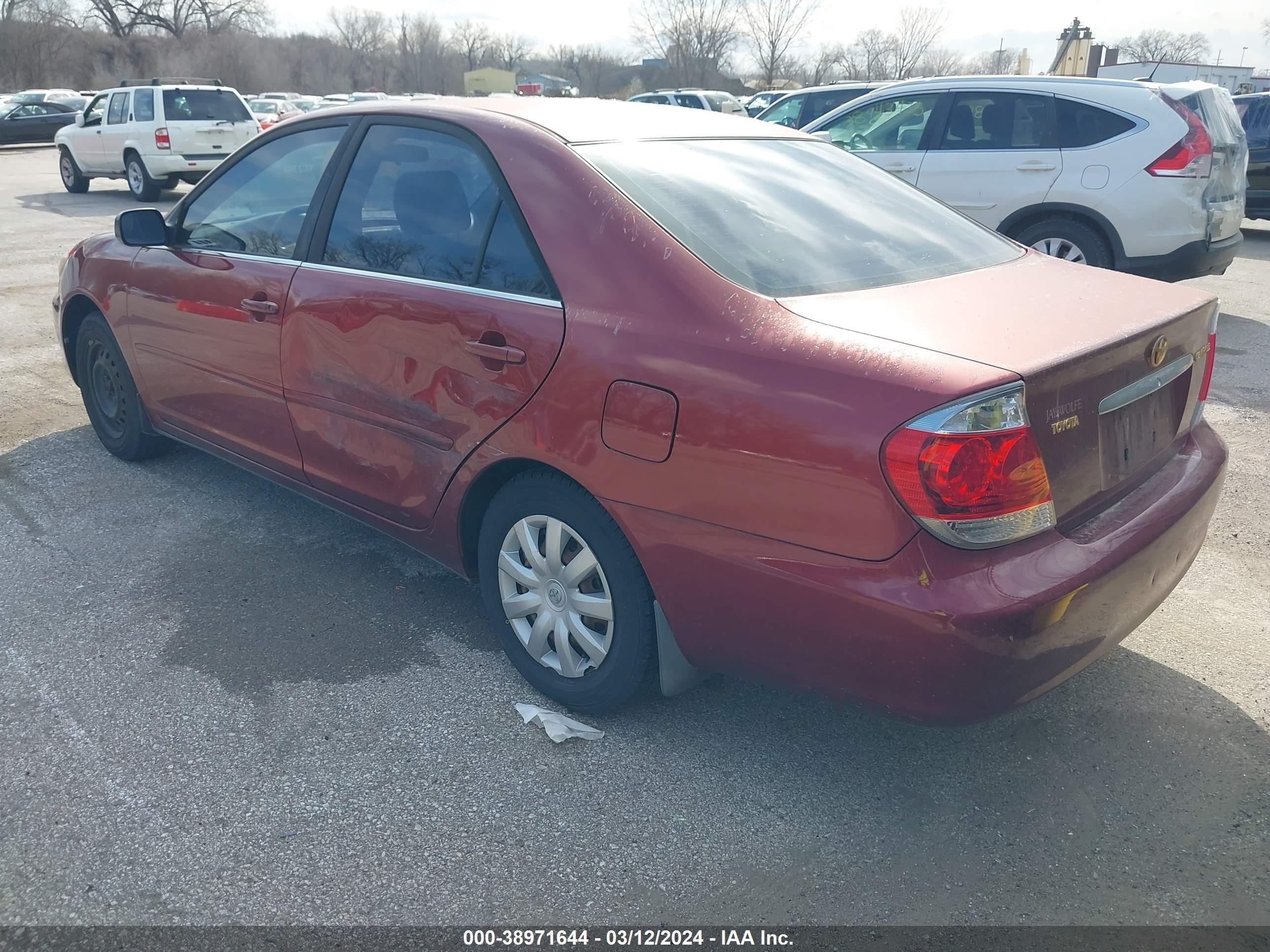 Photo 2 VIN: JTDBE30K363037760 - TOYOTA CAMRY 