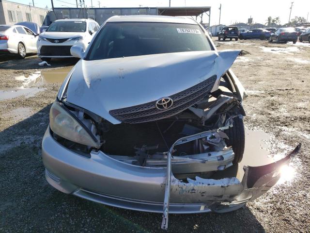 Photo 4 VIN: JTDBE30K420073789 - TOYOTA CAMRY LE 