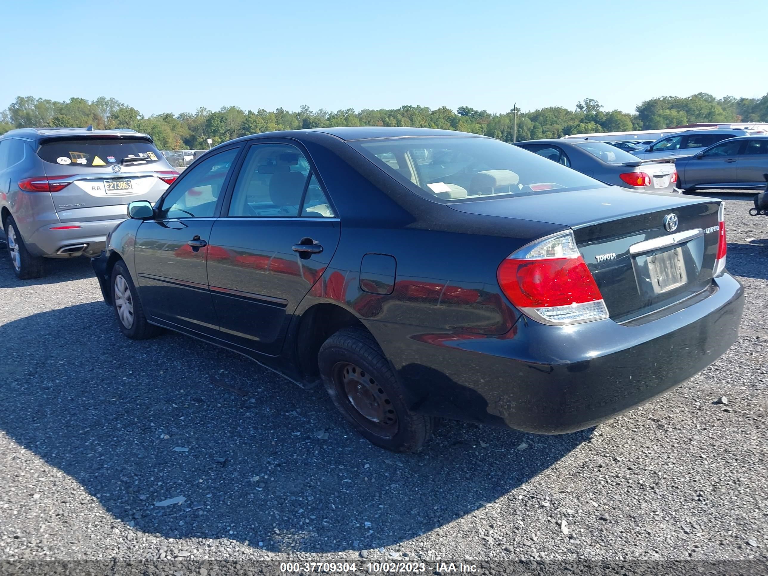 Photo 2 VIN: JTDBE30K463056317 - TOYOTA CAMRY 