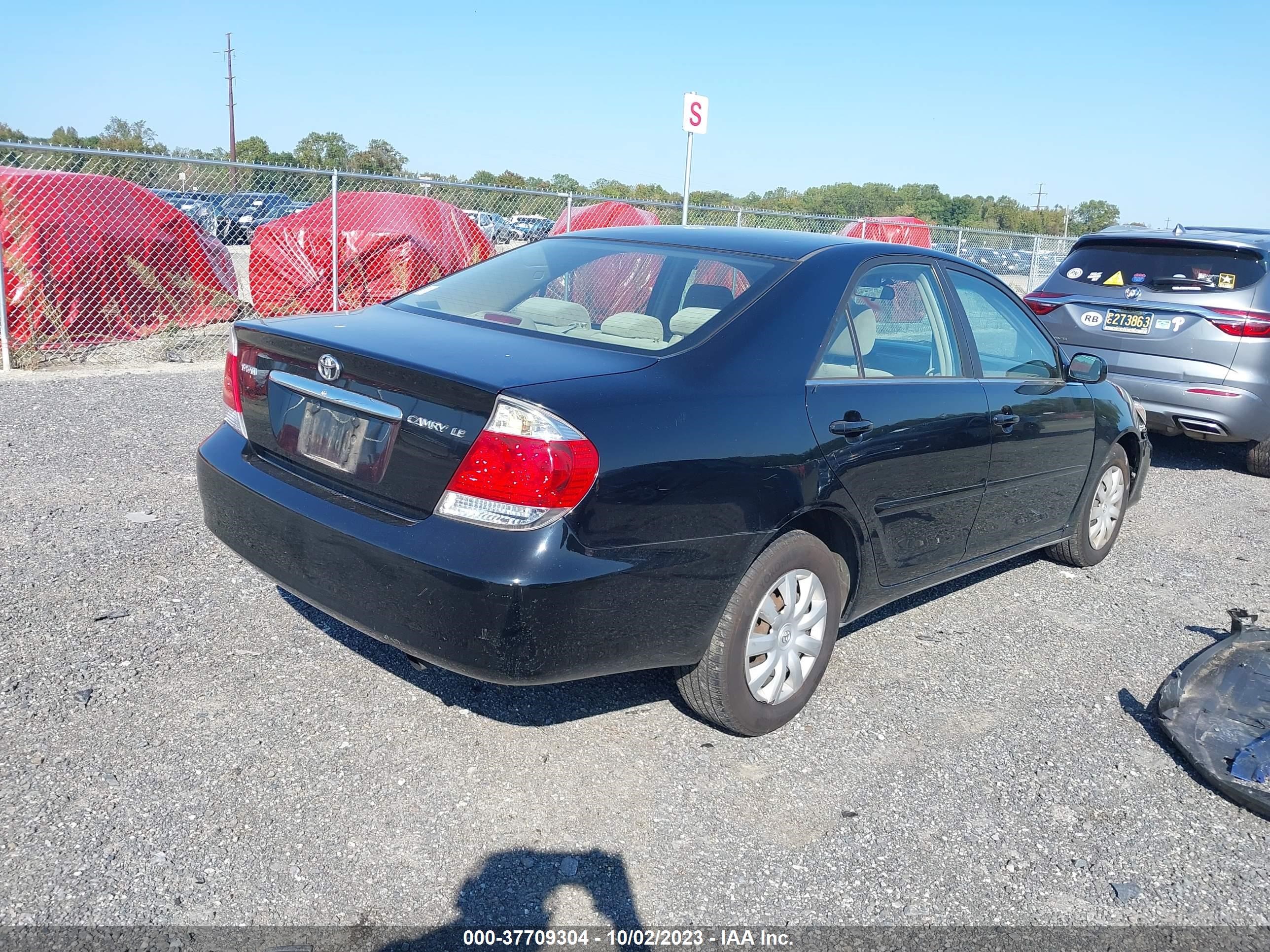 Photo 3 VIN: JTDBE30K463056317 - TOYOTA CAMRY 