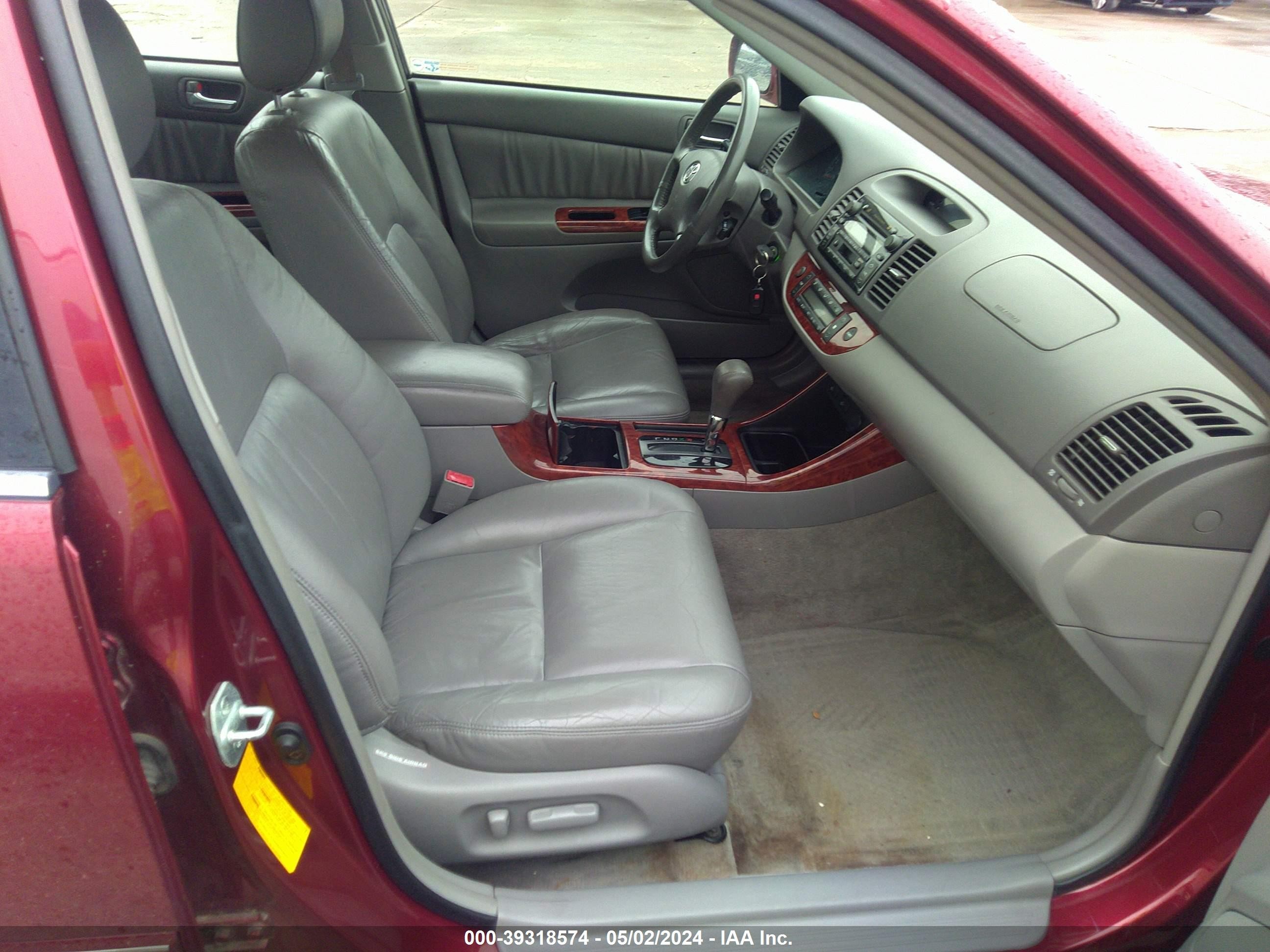 Photo 4 VIN: JTDBE30K630176116 - TOYOTA CAMRY 