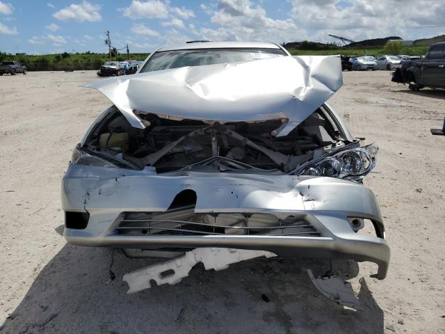 Photo 4 VIN: JTDBE30K963047791 - TOYOTA CAMRY LE 