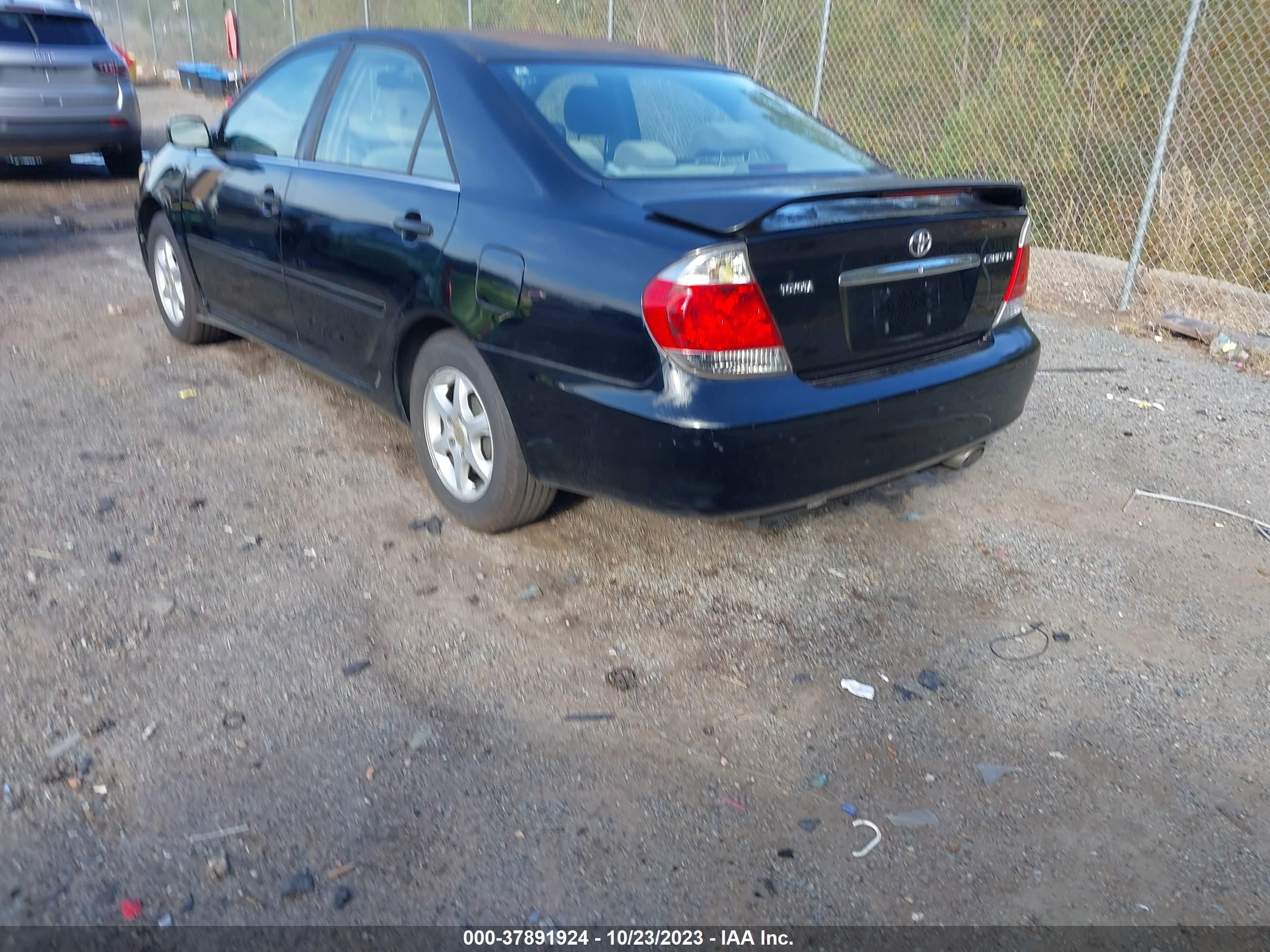 Photo 2 VIN: JTDBE30K963053221 - TOYOTA CAMRY 