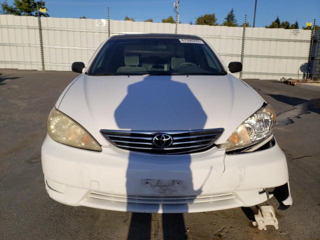 Photo 4 VIN: JTDBE32K063052875 - TOYOTA CAMRY LE 