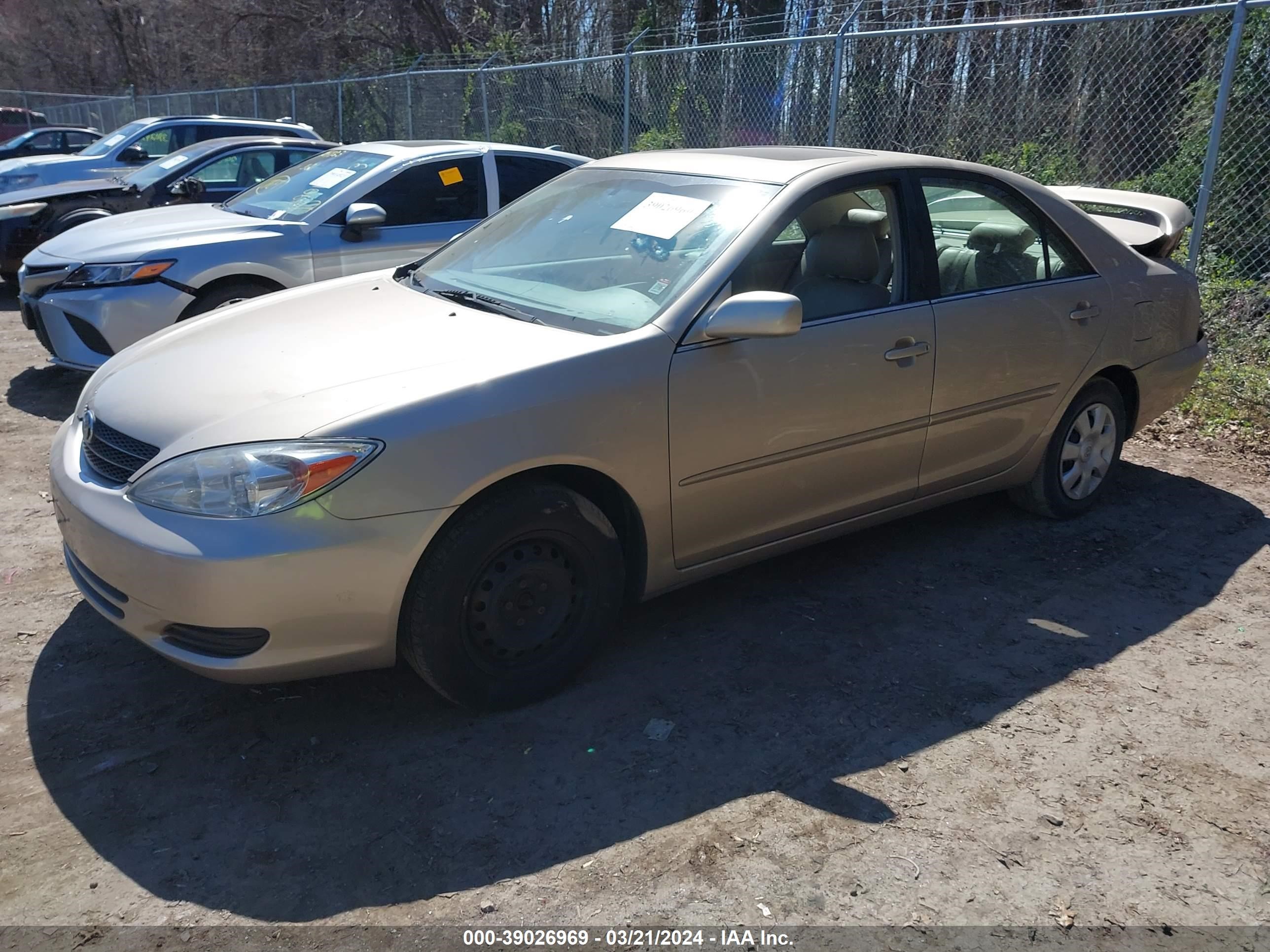 Photo 1 VIN: JTDBE32K120108673 - TOYOTA CAMRY 