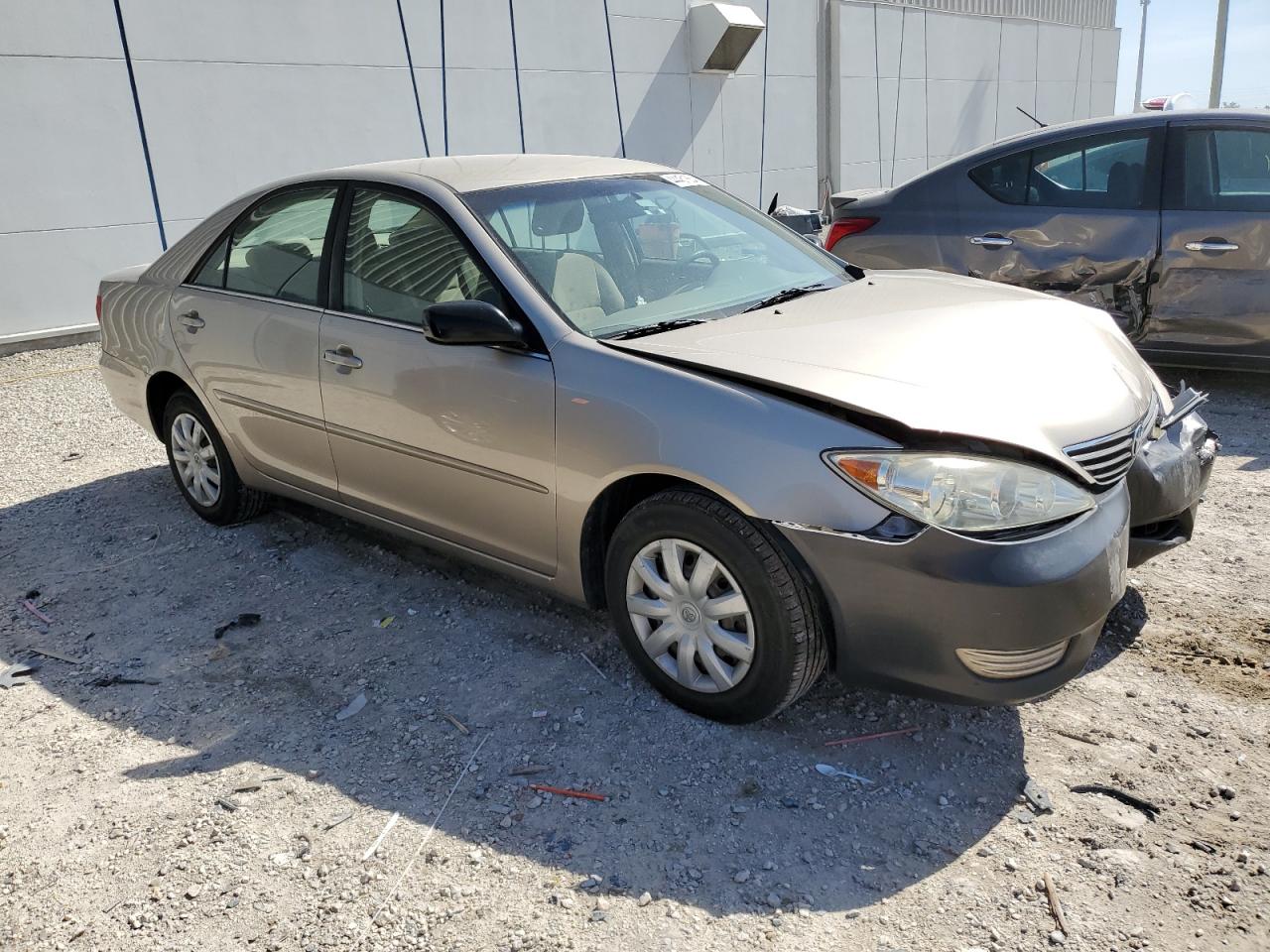 Photo 3 VIN: JTDBE32K150315200 - TOYOTA CAMRY 