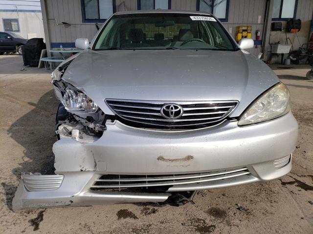 Photo 4 VIN: JTDBE32K153037509 - TOYOTA CAMRY 