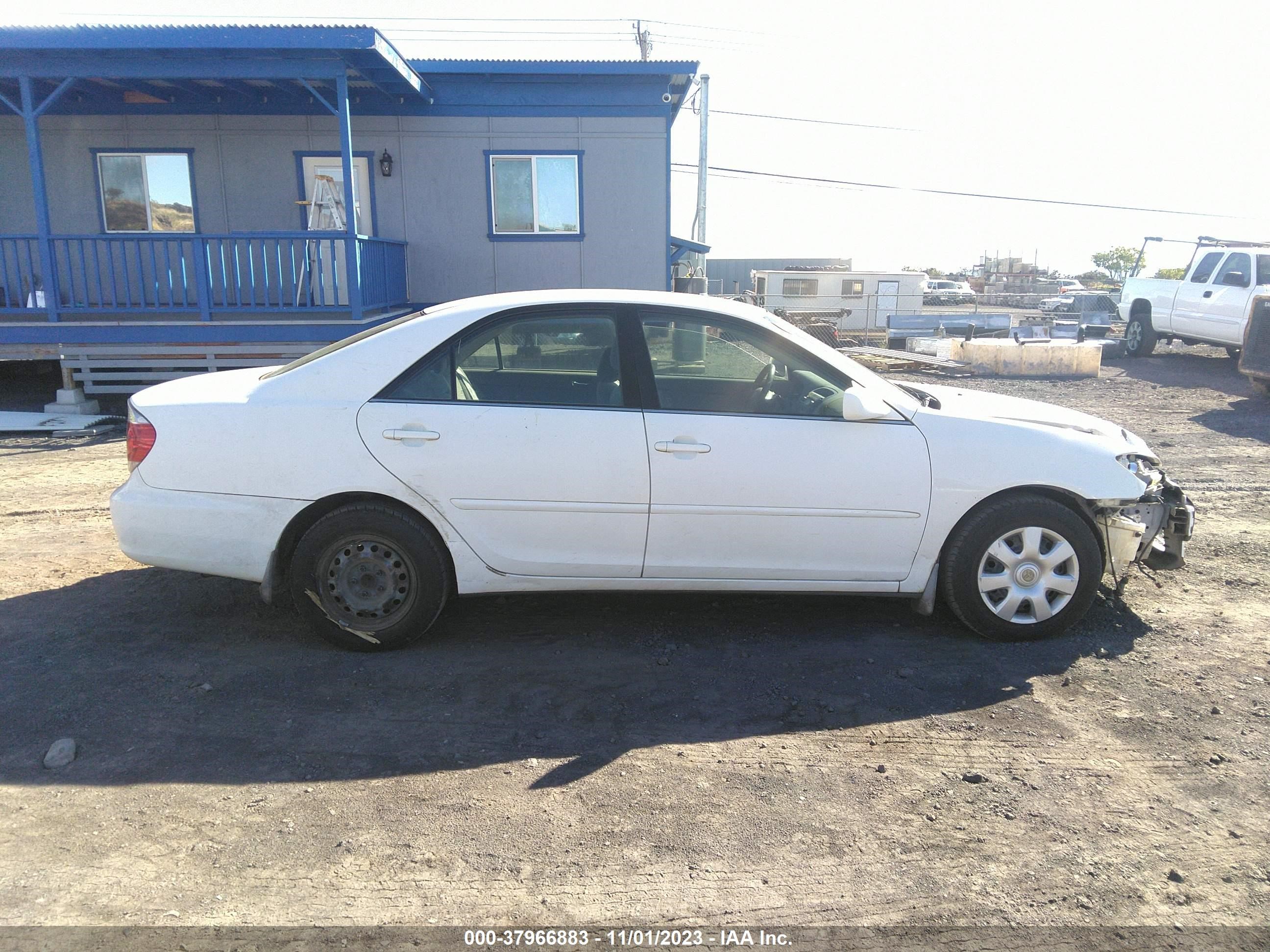 Photo 12 VIN: JTDBE32K250303055 - TOYOTA CAMRY 