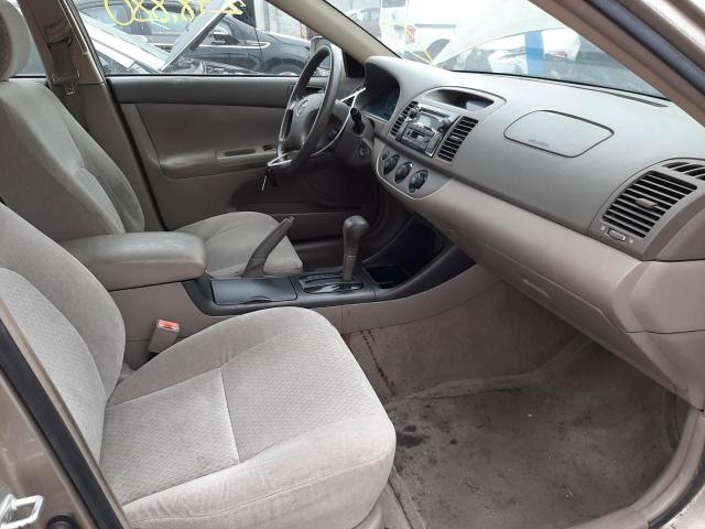 Photo 4 VIN: JTDBE32K330158976 - TOYOTA CAMRY LE 