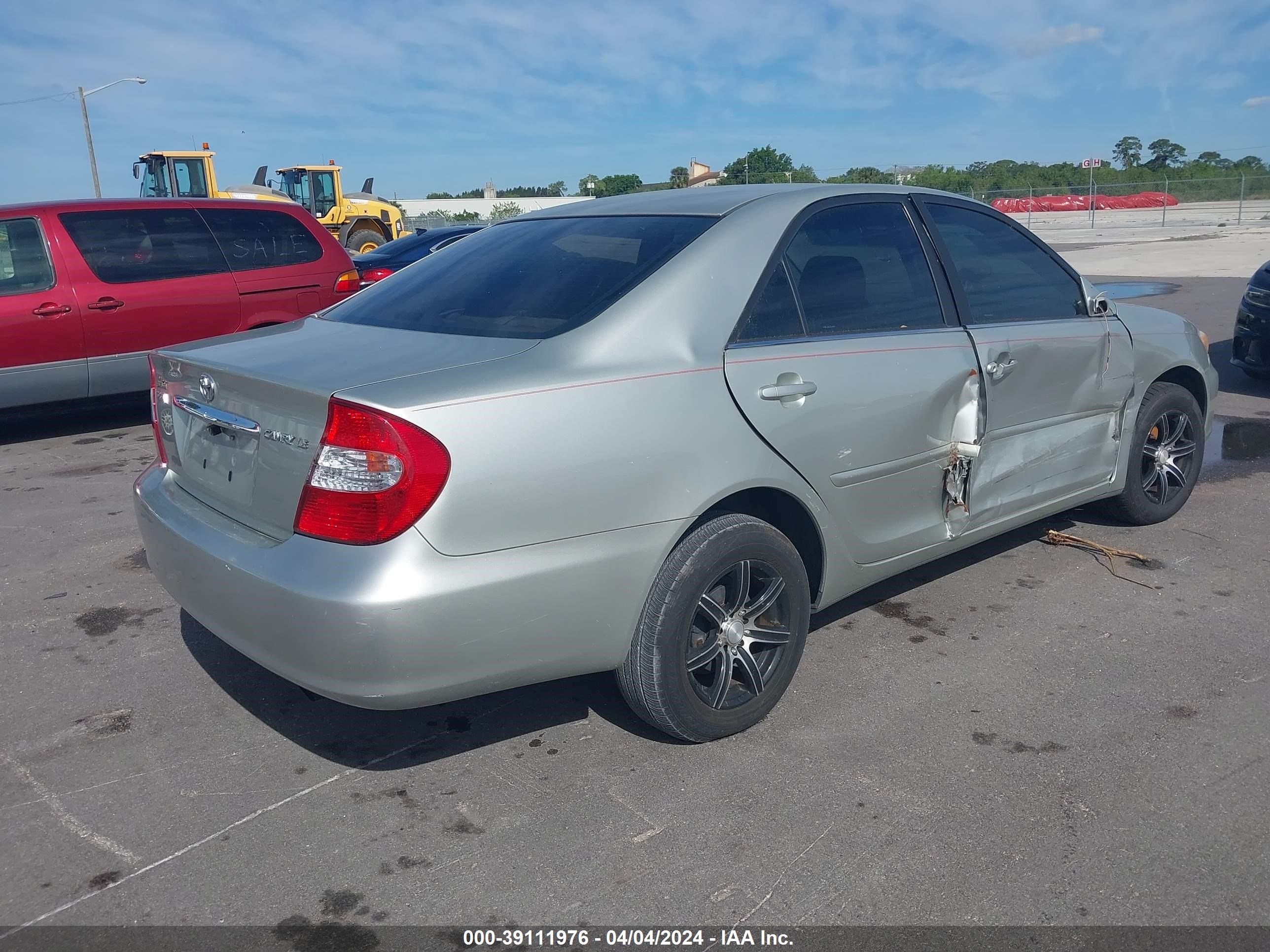 Photo 3 VIN: JTDBE32K430241624 - TOYOTA CAMRY 