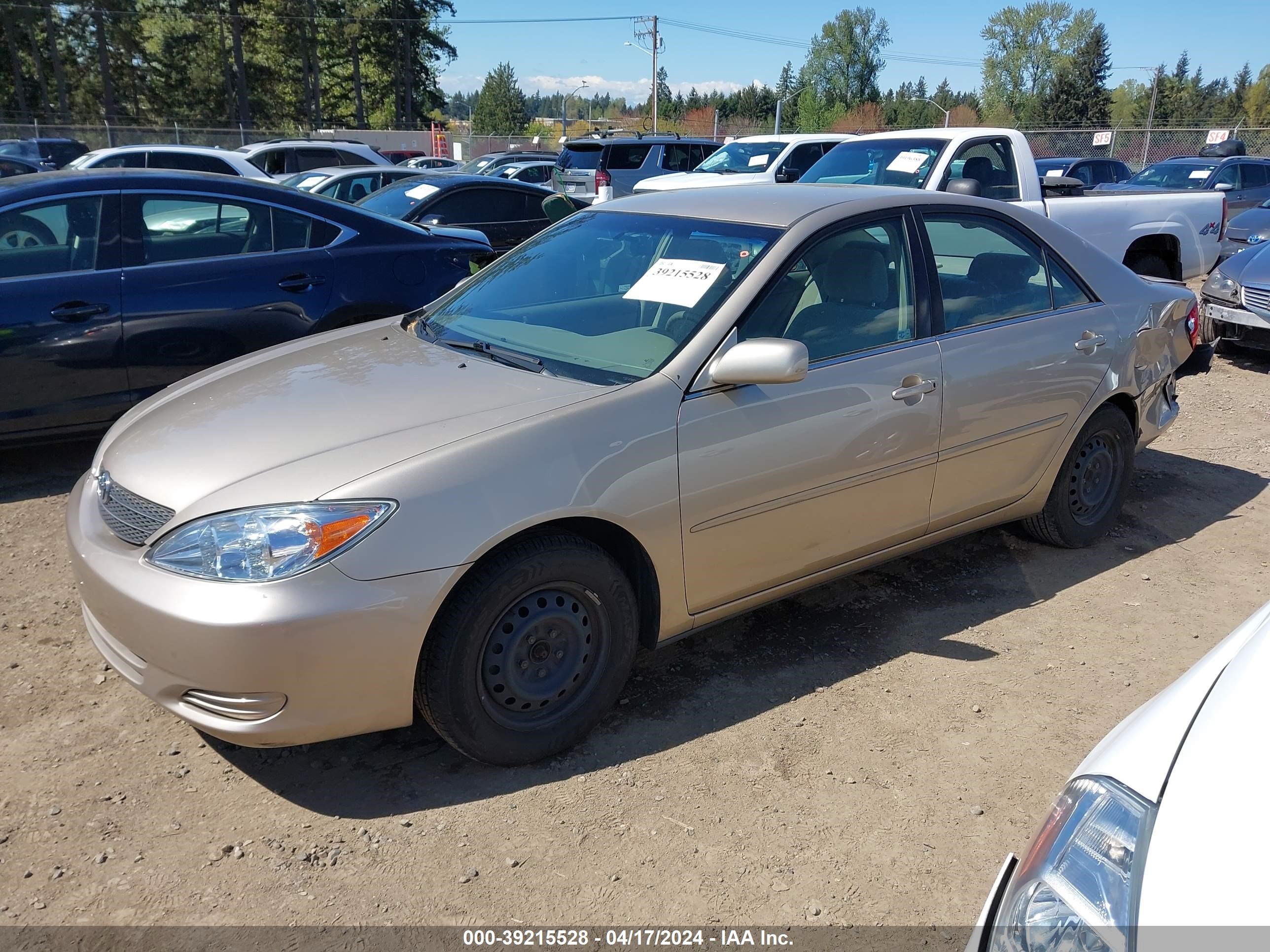 Photo 1 VIN: JTDBE32K520064242 - TOYOTA CAMRY 