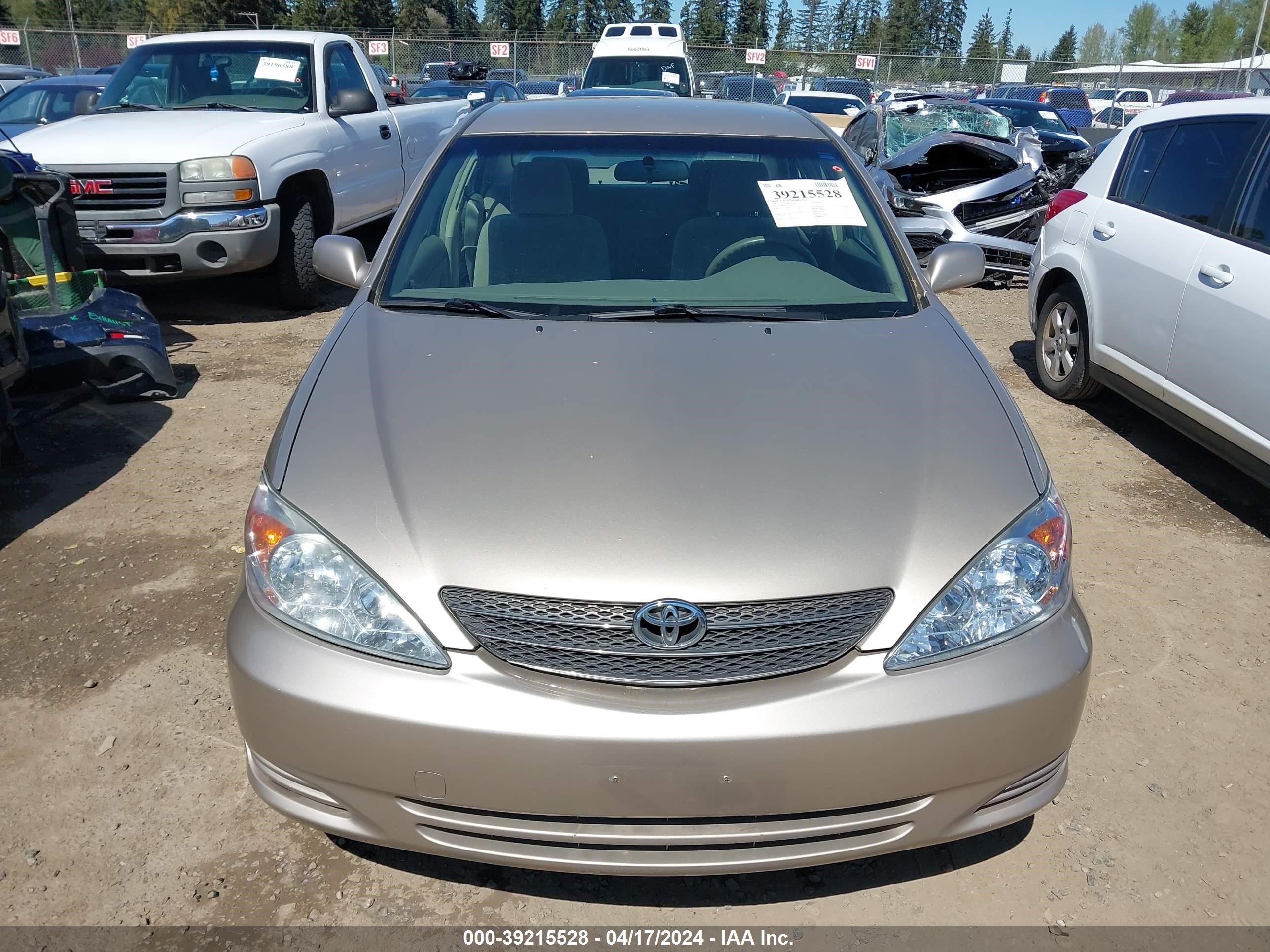 Photo 11 VIN: JTDBE32K520064242 - TOYOTA CAMRY 