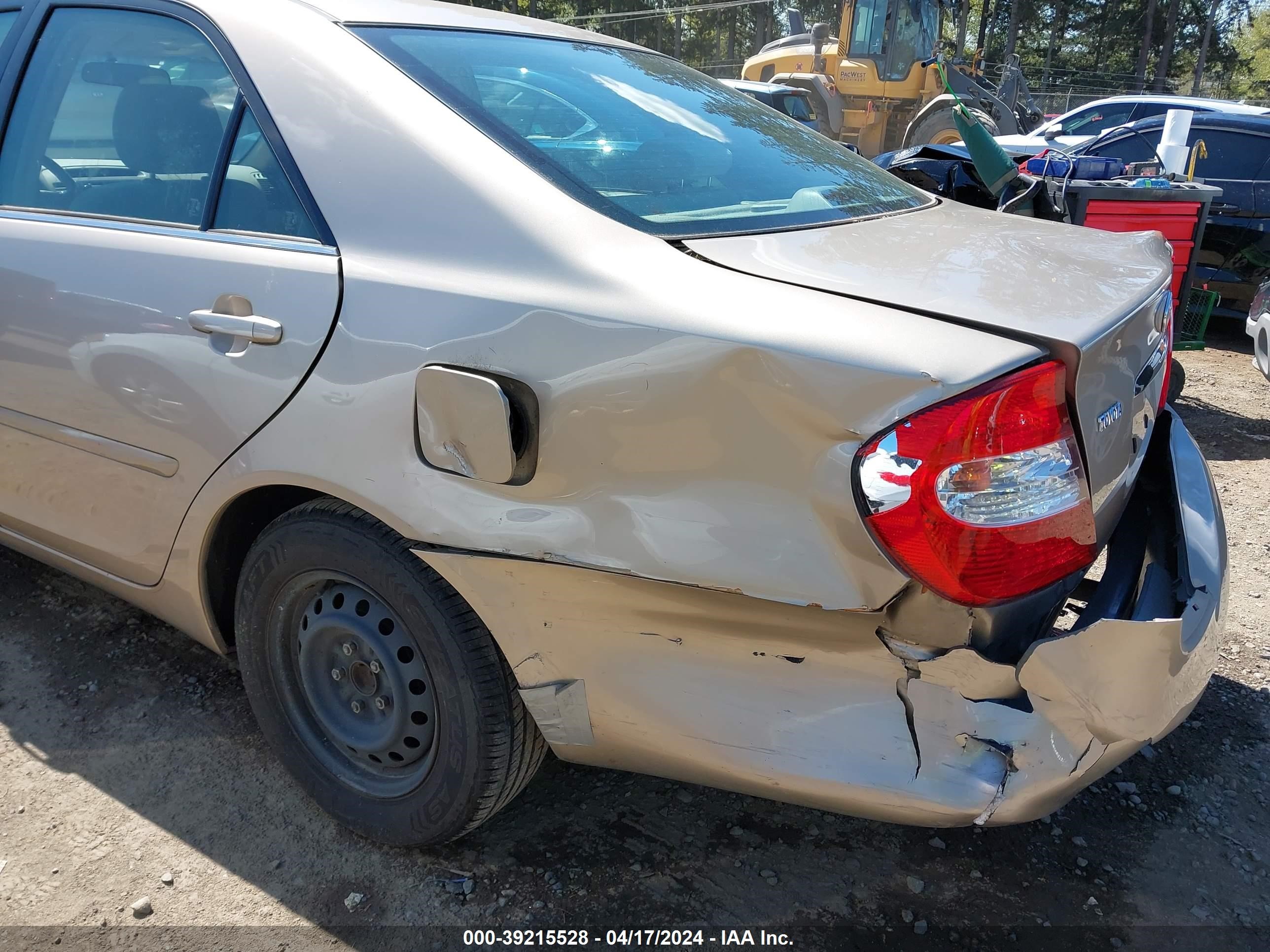 Photo 5 VIN: JTDBE32K520064242 - TOYOTA CAMRY 