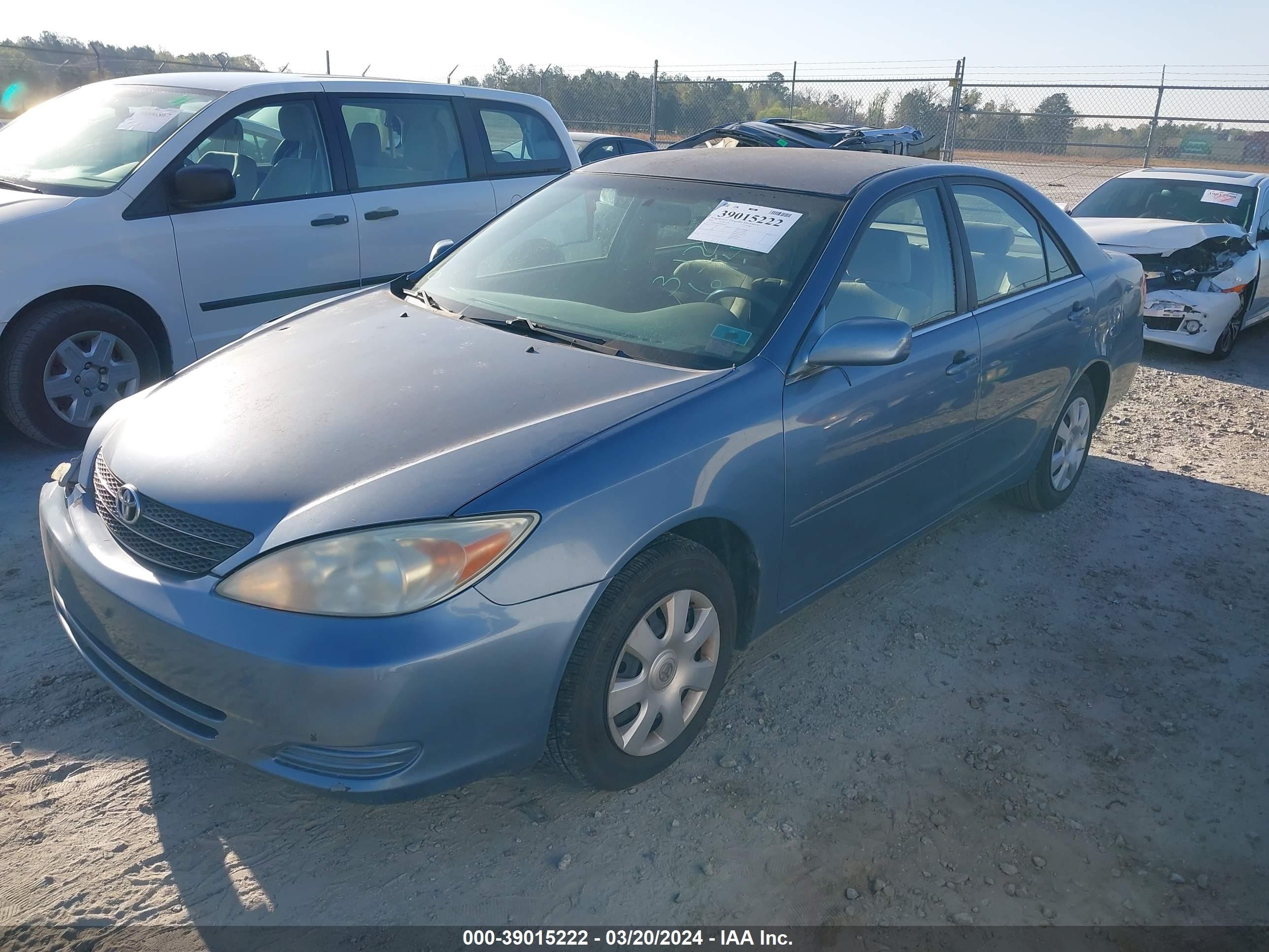 Photo 1 VIN: JTDBE32K520106747 - TOYOTA CAMRY 