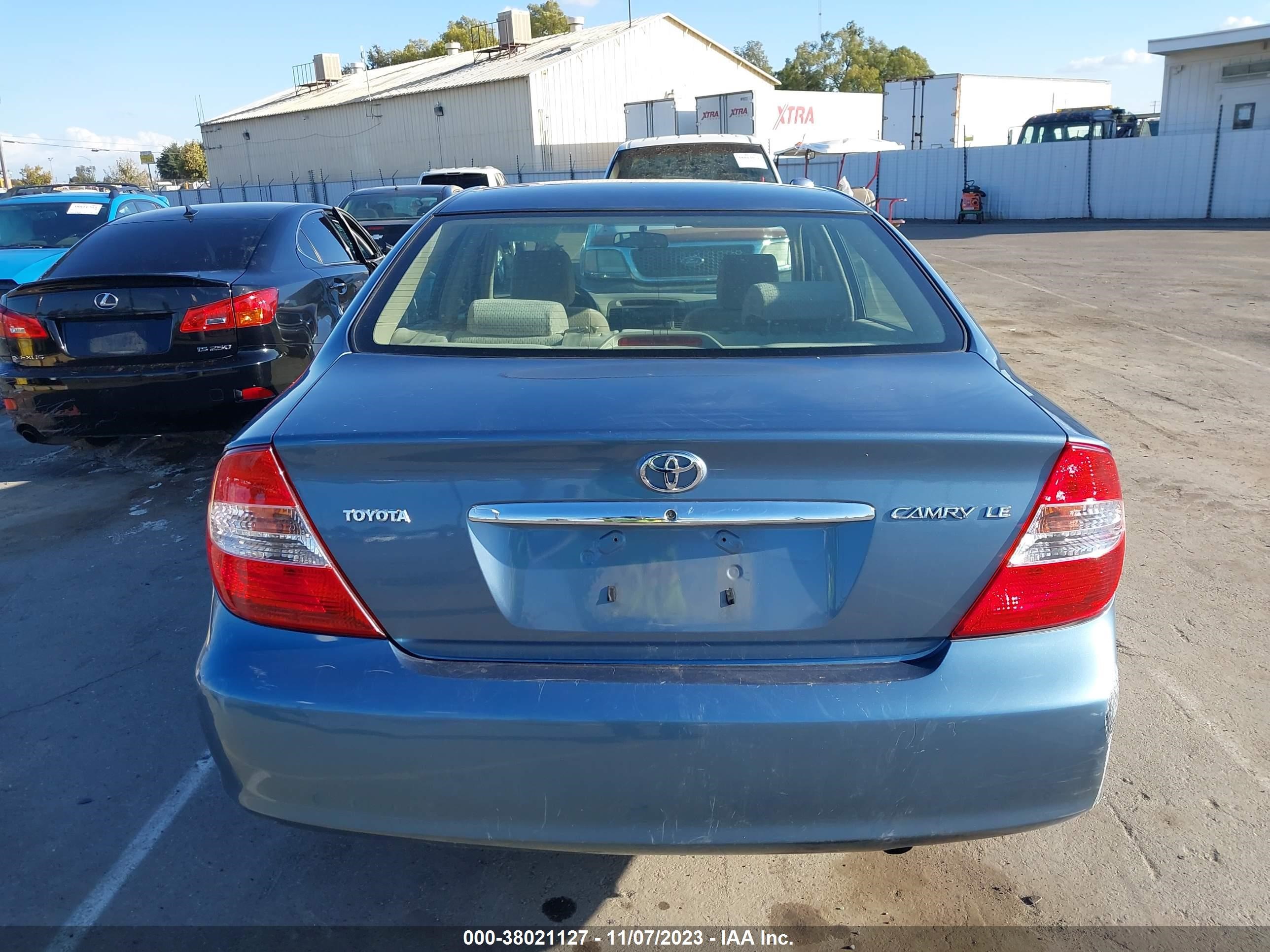 Photo 15 VIN: JTDBE32K520114993 - TOYOTA CAMRY 