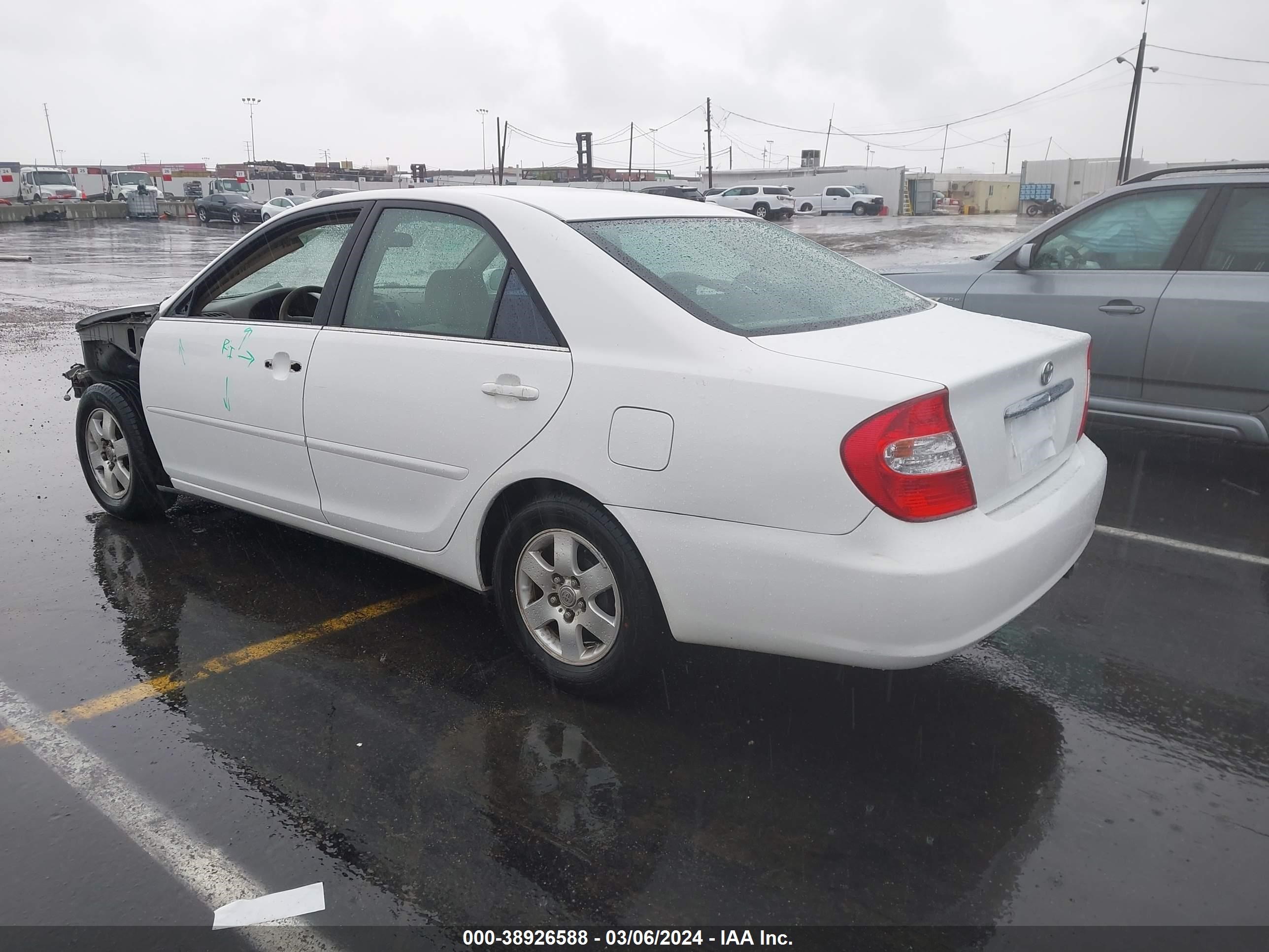 Photo 2 VIN: JTDBE32K630152797 - TOYOTA CAMRY 